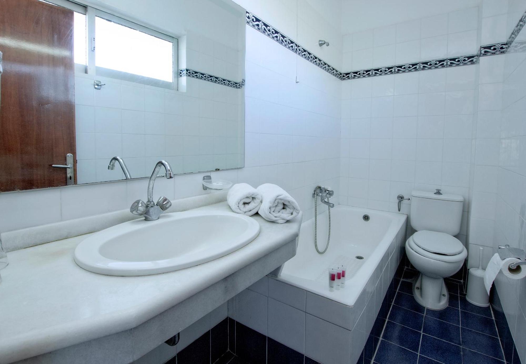 Superior Double or Twin Room with Sea View,1583089559:JPEG